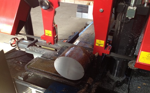 东湖卧式带锯床加工时出现明显振荡如何排查？